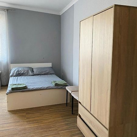 Gryfny Hotel Wodzisław Śląski エクステリア 写真